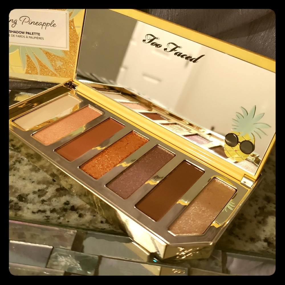 TOO FACED SPARKLING PINEAPPLE EYESHADOWS